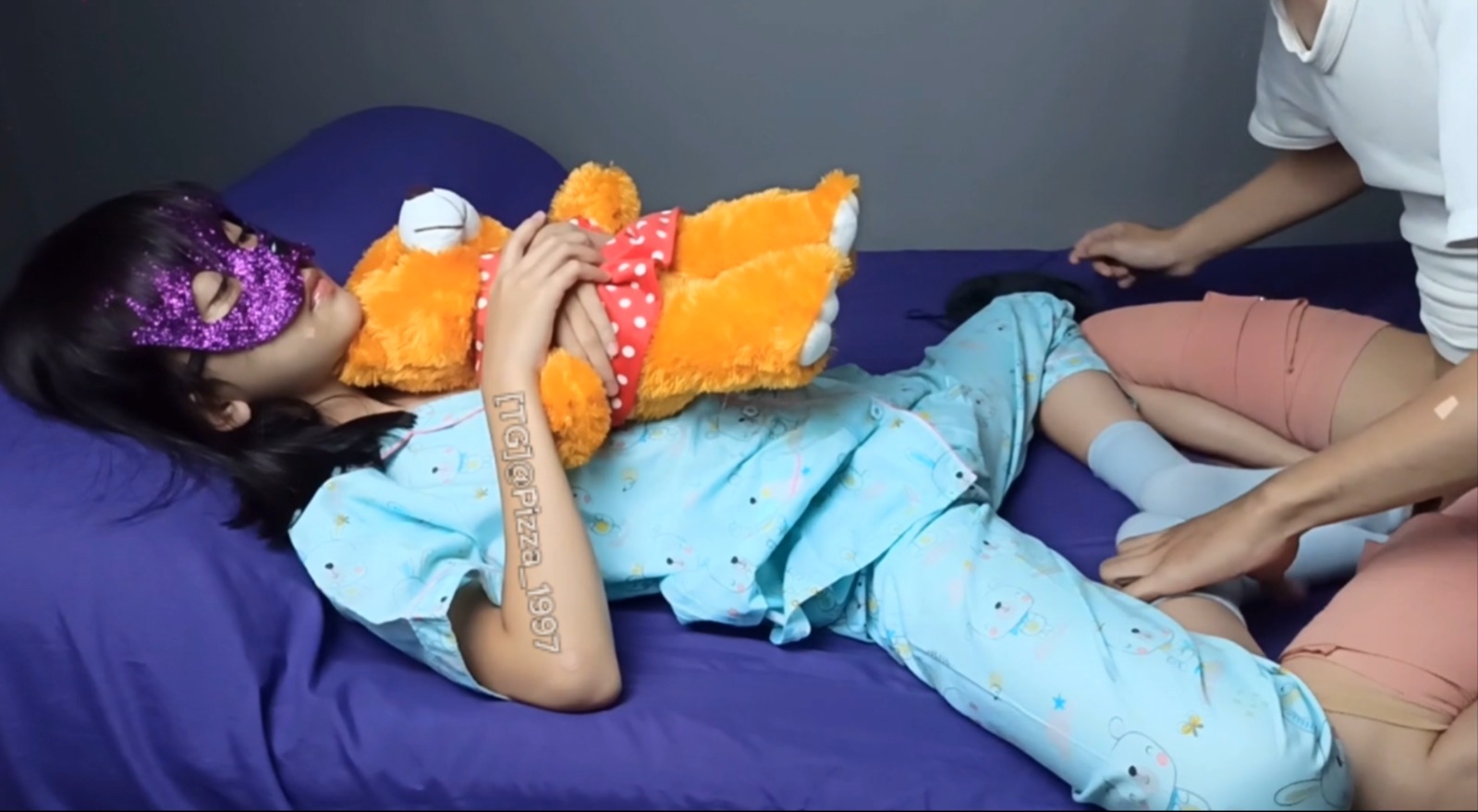 Asian Mask Girl All Videos